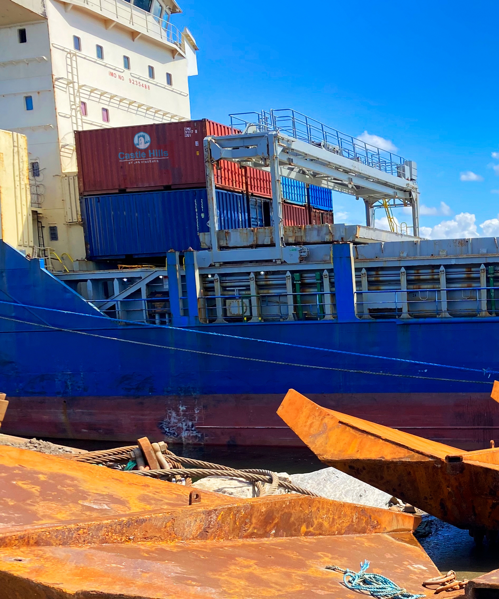 Container