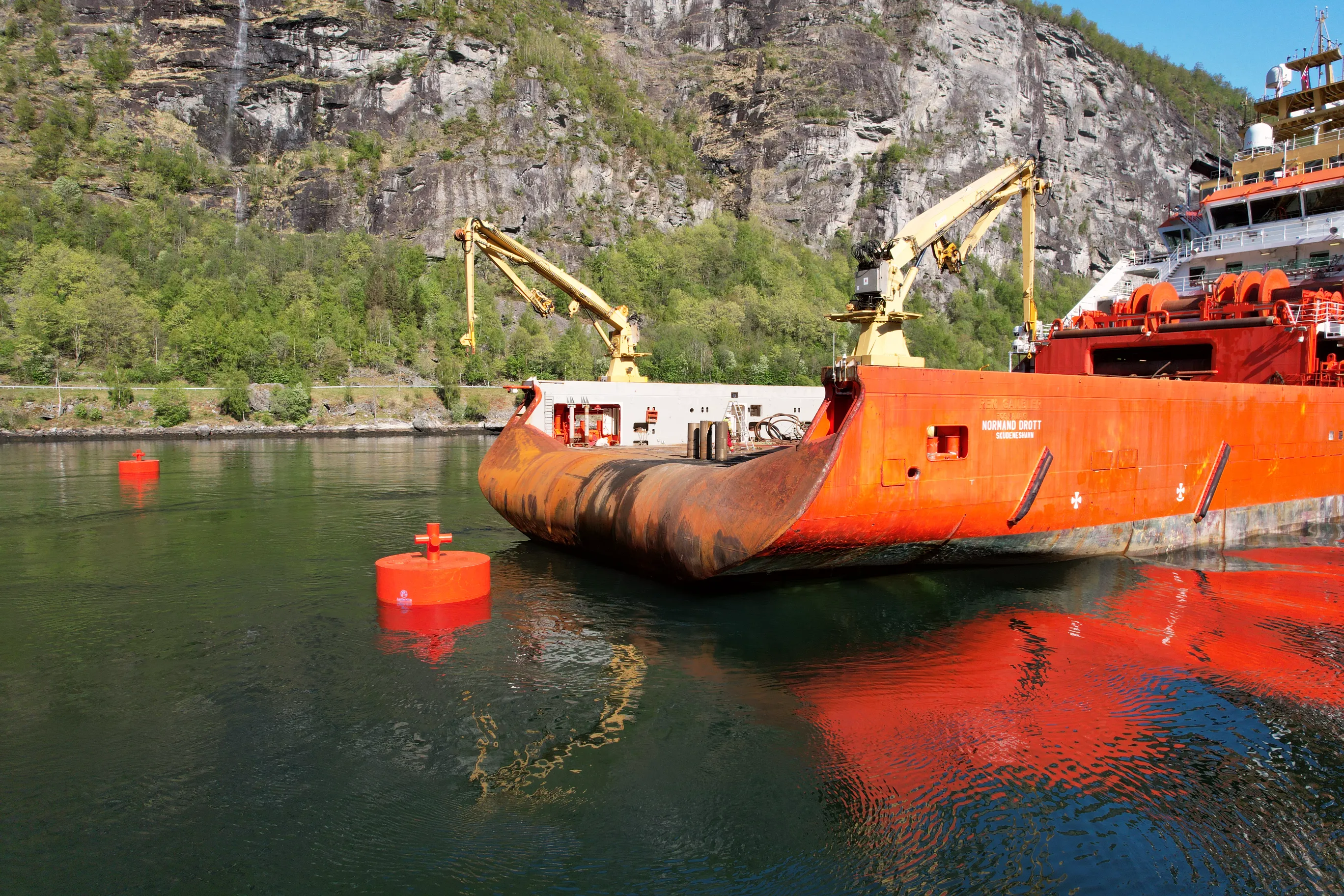 Fortøyningsbøye installasjon